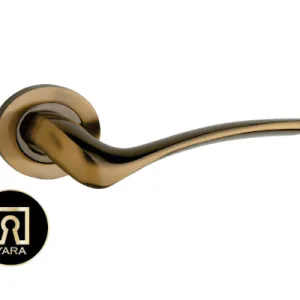 دستگیره درب بوگارت Bogart 202R – طراحی مدرن و مقاوم، مناسب برای انواع درب‌های چوبی و فلزی، قابل خرید از فروشگاه یارایراق با بهترین کیفیت و قیمت.