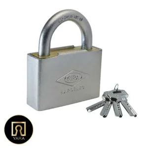 قفل آویز گیرا کد 018 با بدنه مقاوم، امنیت بالا و کیفیت ساخت عالی عرضه شده در فروشگاه یارایراق