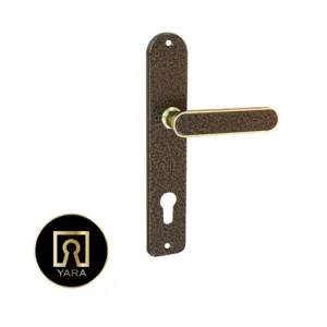 دستگیره پلاک مسی و زرد دلتا کد 0828 با طراحی کلاسیک و کیفیت بالا عرضه شده در فروشگاه یارایراق