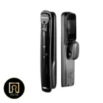 دستگیره دیجیتال و هوشمند AEG مدل G08 با صفحه لمسی و سیستم اثر انگشت نصب شده روی درب ضد سرقت